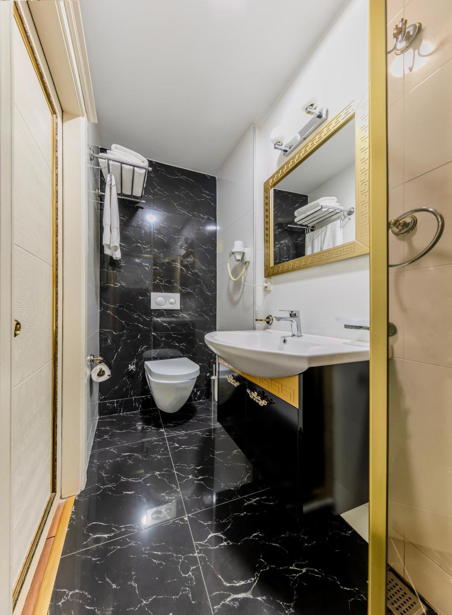 Lemis Suite Provincia di Istanbul Esterno foto